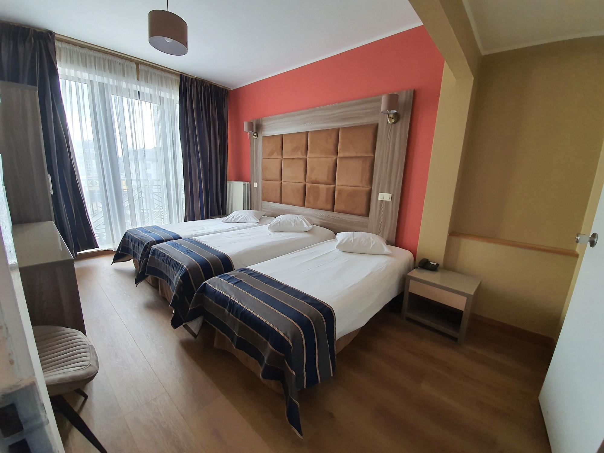 โฮเต็ล มิดิ-ซูอิด Hotel Saint-Gilles ภายนอก รูปภาพ